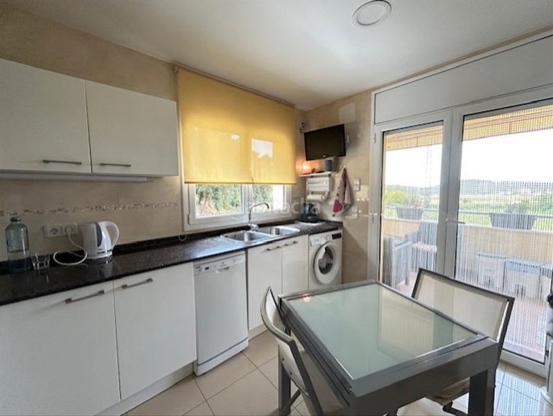 Foto 59e9bdd1-71f8-42ab-aa6d-d6ba24e1f42c. Casa oportunidad por precio en Subirats
