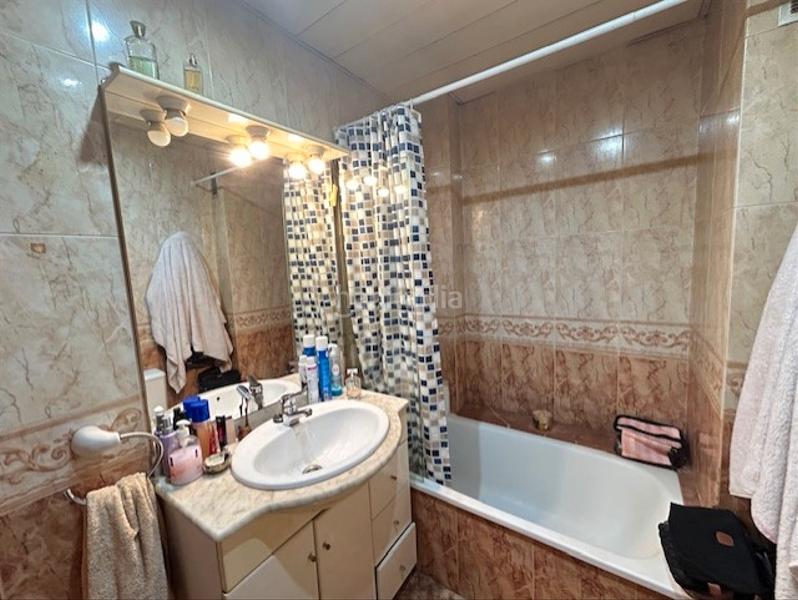 Foto 54e29176-83b8-404c-97c7-47a4da5b6bb8. Pis amb calefacció aparcament a La Sagrera Barcelona