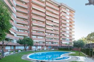 Pis  Calle del pisuerga. Espacio, luz natural y vistas despejadas junto real club de polo