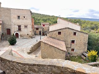 Casa aparellada  Carrer de l'esgl�sia. Preciosa casa lista para entrar a vivir
