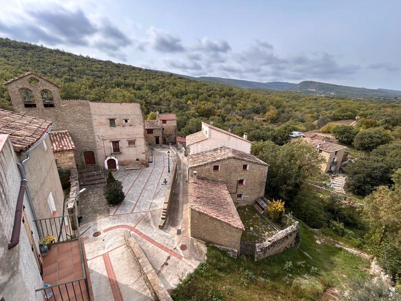 Foto 59d21464-c609-44fb-b70c-334f9a3cfefd. Maison jumelée dans Àger
