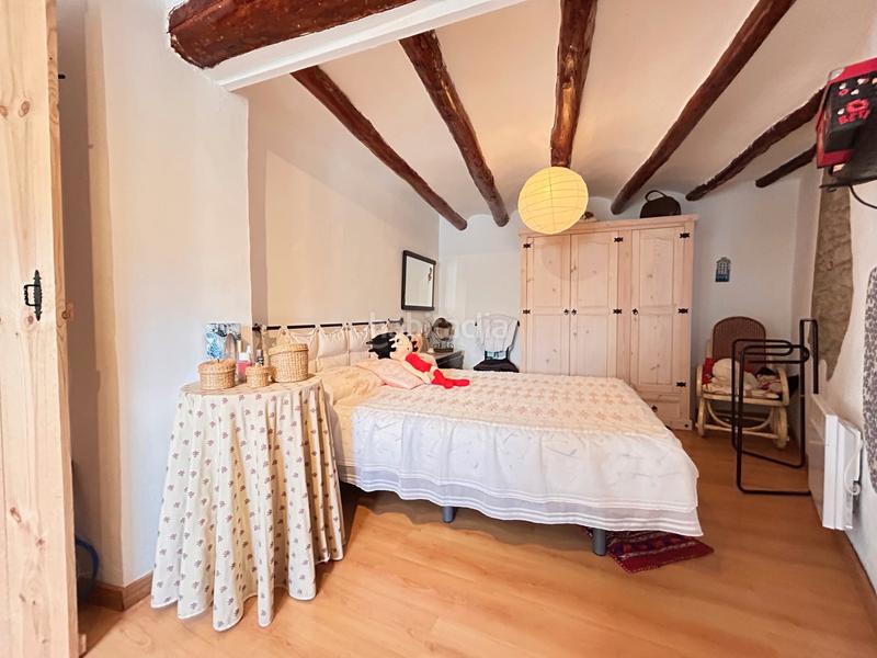 Foto 88a38630-d97b-4911-962d-640ad045a02a. Maison jumelée dans Àger