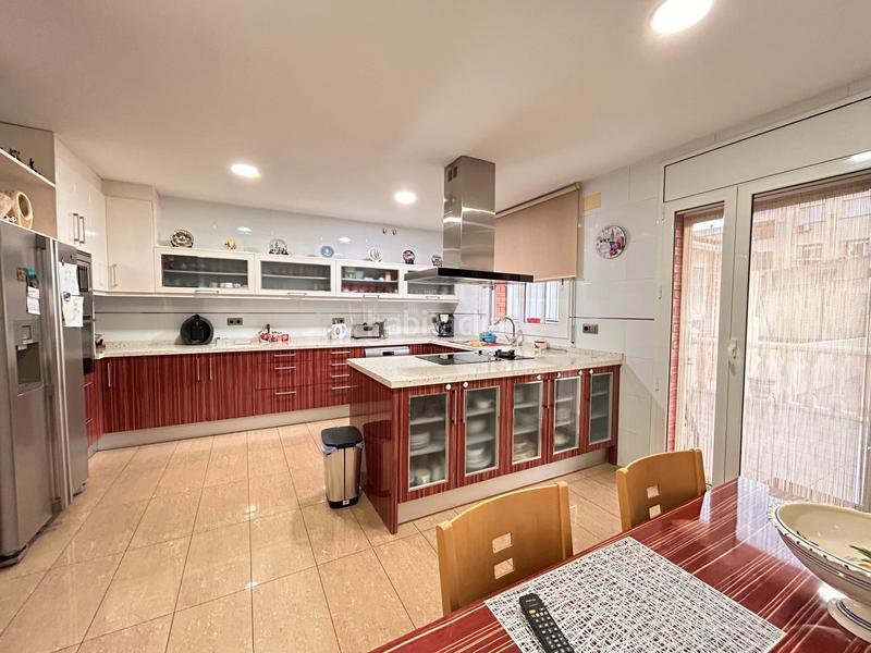 Foto db9c9262-10e8-42e5-b8cf-0231a656ce9e. Casa amb calefacció aparcament a Vinyets-Molí Vell Sant Boi de Llobregat