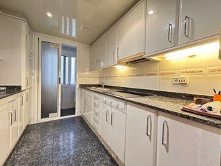 Pis  Avinguda mare de d�u de bellvitge. Oportunidad por precio