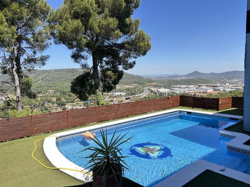 Foto 16ebc47c-0d11-40b7-b1ba-ca687eba699f. Casa amb aparcament piscina a Cervelló