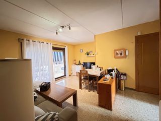 Flat  Carrer maresme. Espacio y luz