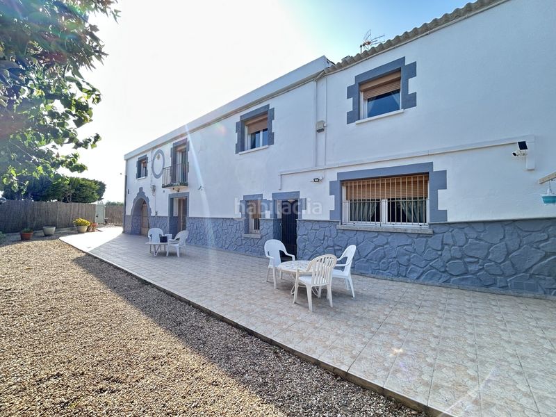 Foto 6b2424d7-9578-465f-9ffa-924399d49e2f. Casa amb xemeneia calefacció aparcament a Vilamarina Viladecans
