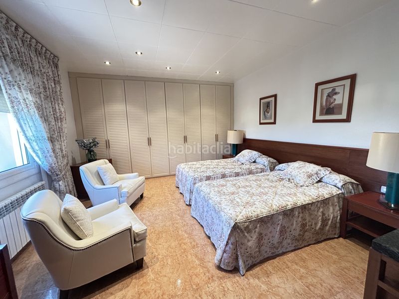 Foto b094533c-7b04-49fa-bab7-949863969621. Casa amb xemeneia calefacció aparcament a Vilamarina Viladecans