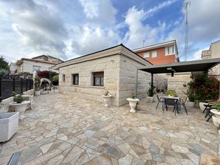Maison  Carrer de castelldefels. Preciosa casa lista para entrar a vivir