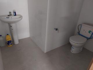 Lloguer Local Comercial  Carrer de montcada. Zona comercial al lado del mercado
