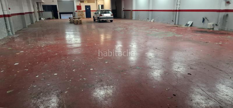 Foto fd05bfad-da08-49d7-b3ff-46e1ed892b47. Location local commercial dans Centre Ripollet