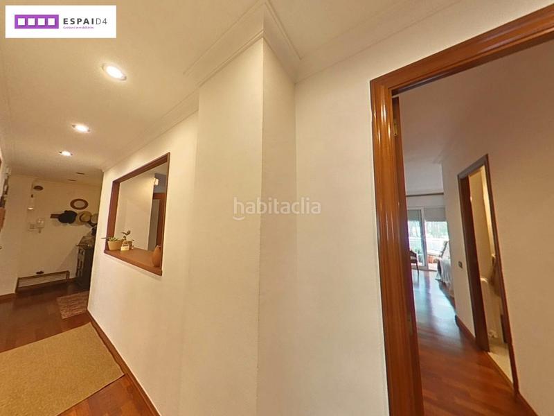 Foto 0c137641-9109-4771-8587-627f01f19af1. Piso gran piso en zona pinetones en Casc Antic Ripollet