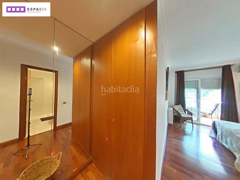 Foto 3b697463-1b22-4bf5-8a65-e6f554745d1a. Piso gran piso en zona pinetones en Casc Antic Ripollet
