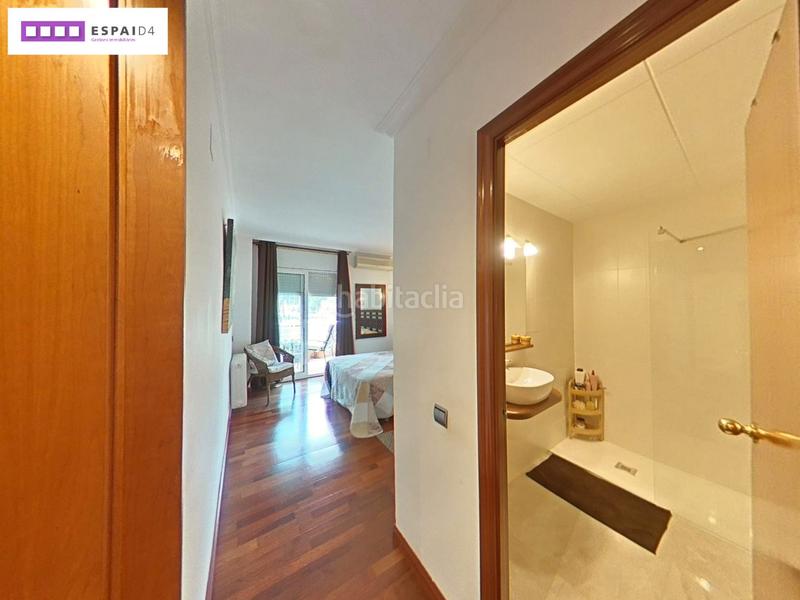 Foto 3dd9fff4-4571-40e9-9773-dd81ef68925a. Piso gran piso en zona pinetones en Casc Antic Ripollet