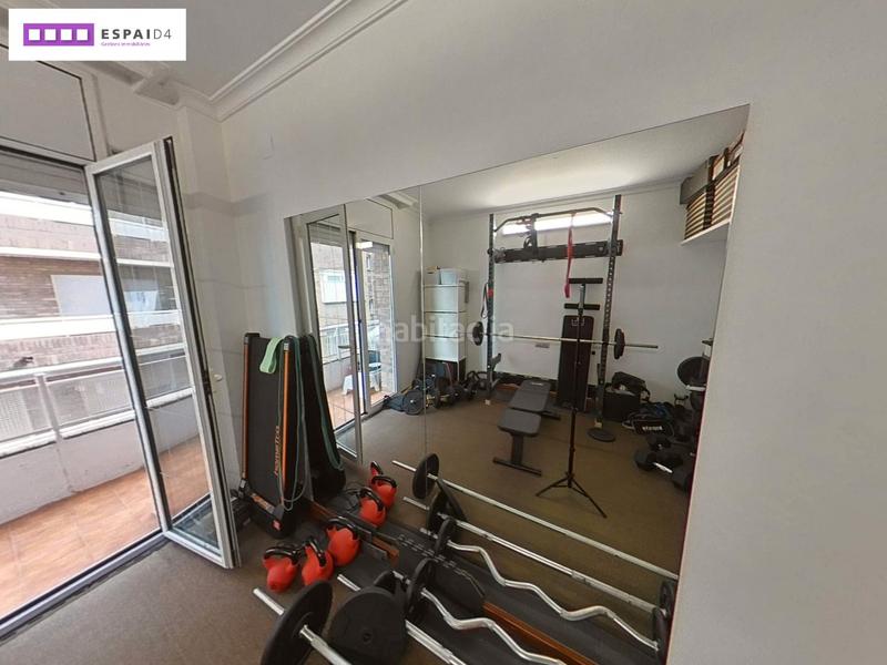 Foto 487bab59-d4a7-446f-b9a2-3b919d04bc9c. Piso gran piso en zona pinetones en Casc Antic Ripollet