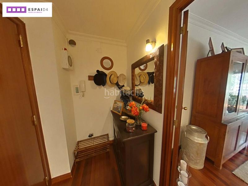 Foto 55786cec-c250-4164-b2a5-433413d94691. Piso gran piso en zona pinetones en Casc Antic Ripollet