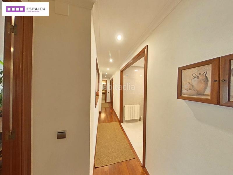 Foto 8c554512-a742-4ee9-9def-62d898386bac. Piso gran piso en zona pinetones en Casc Antic Ripollet