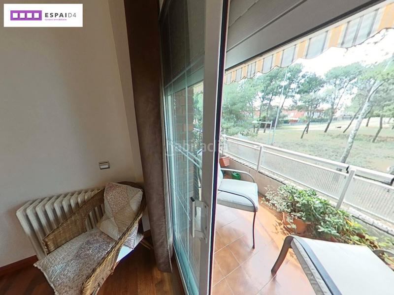 Foto e8f14409-e774-4eea-b101-bb7e86b5f7c6. Piso gran piso en zona pinetones en Casc Antic Ripollet