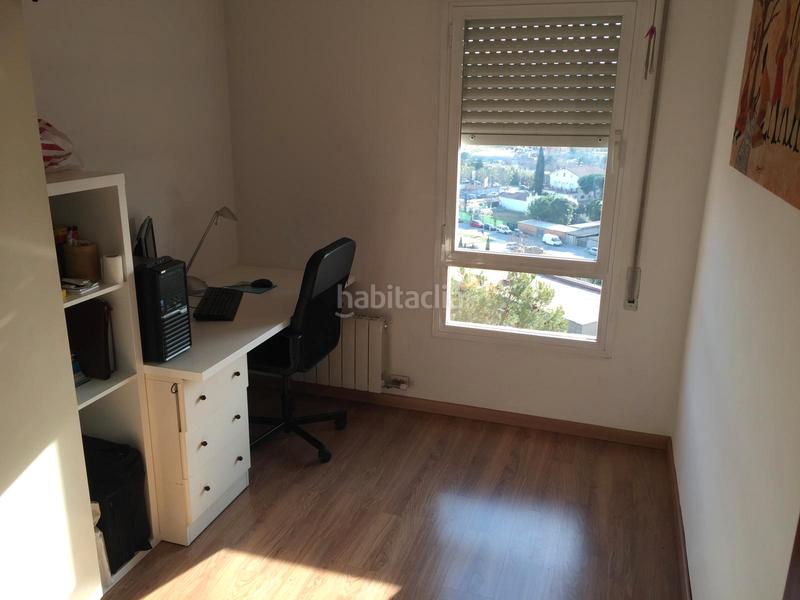 Foto 73c4c1dc-7cf7-4e05-a1a9-165c8f622e3e. Piso  con parquing y trastero zona pinetones en Ripollet