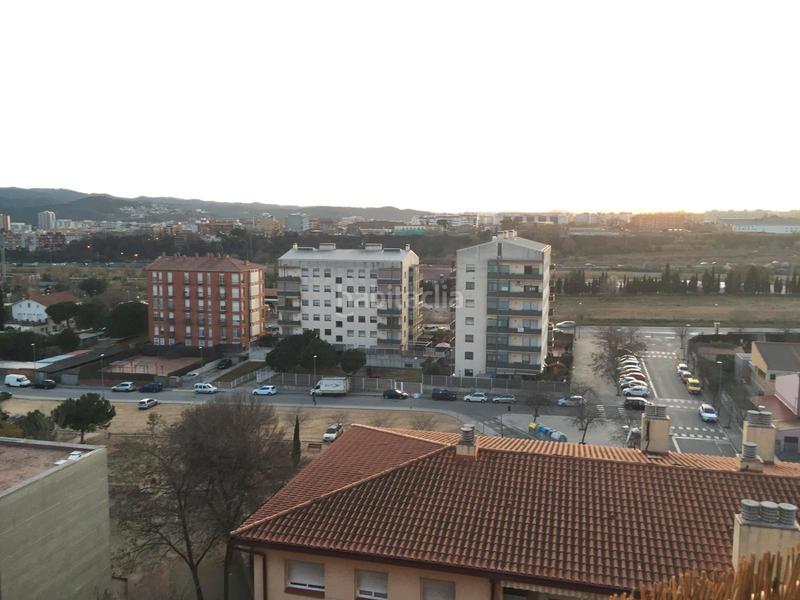 Foto 89d4adac-b5b4-48ac-a27e-3ec6bbc7fe8d. Piso  con parquing y trastero zona pinetones en Ripollet
