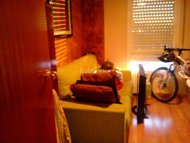 Foto dcaaf495-87d8-4eaf-ba1e-46dce7e0df81. Piso  con parquing y trastero zona pinetones en Ripollet