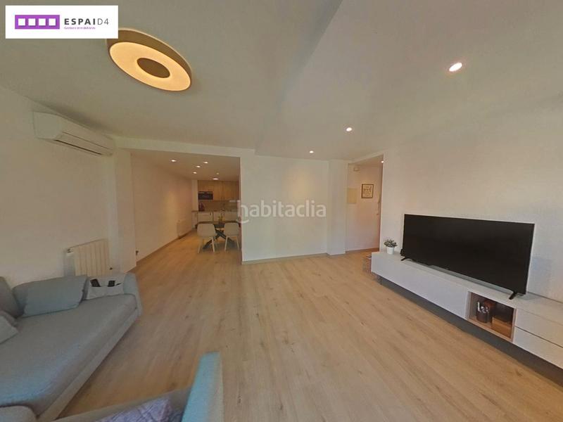 Foto f0aa06d2-134f-4d22-b835-8ff1fdec5662. Etagenwohnung mit heizung parking in Casc Antic Ripollet