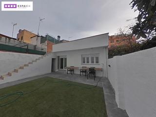 Maison  Carrer pau casals. Casa de pueblo toda reformada a estrenar