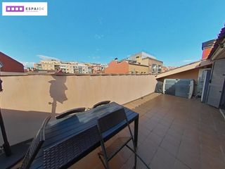�tico  Carrer de sant enric. Precioso atico con terraza, parquing y trastero