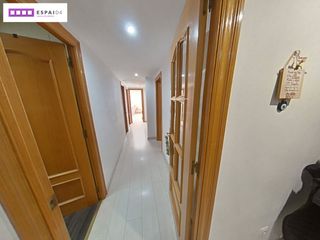 Appartement  Carrer calvari. Precioso y espacioso piso con balcón y ascensor