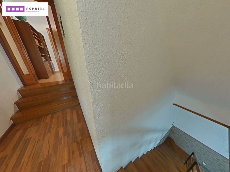 Foto 038ff9f1-8ce4-438e-8dcd-3895c9b5cef4. Casa amb xemeneia calefacció a Casc Antic Ripollet