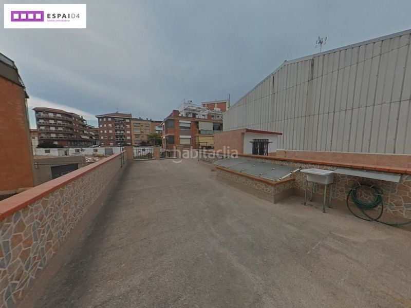 Foto 1d35dca5-c984-444d-a738-521dde7d89de. Casa amb xemeneia calefacció a Casc Antic Ripollet