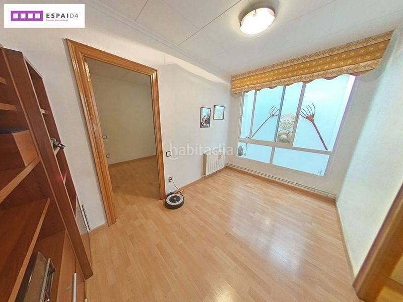 Foto 57882dd7-752b-462c-9141-480356ac30db. Casa amb xemeneia calefacció a Casc Antic Ripollet