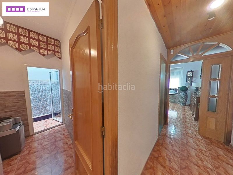 Foto 8709c86b-fbce-4e6a-a9cf-7173ff0112c3. Casa amb xemeneia calefacció a Casc Antic Ripollet