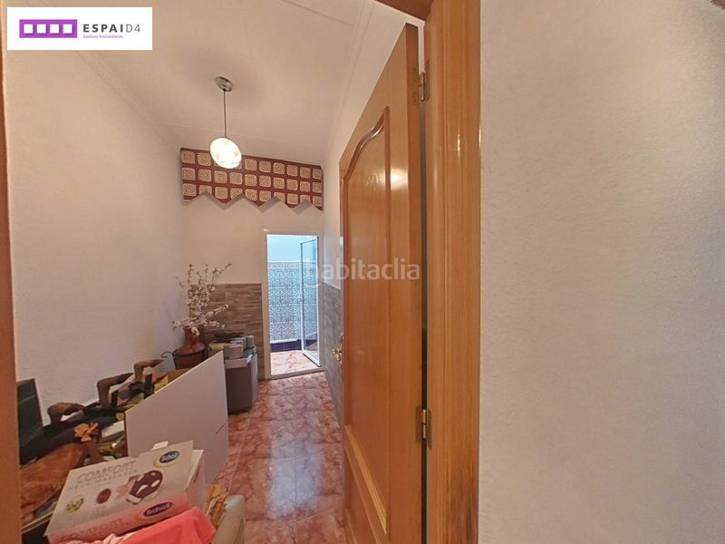 Foto b83bc201-b209-4550-aa20-a5a31cfbb784. Casa amb xemeneia calefacció a Casc Antic Ripollet