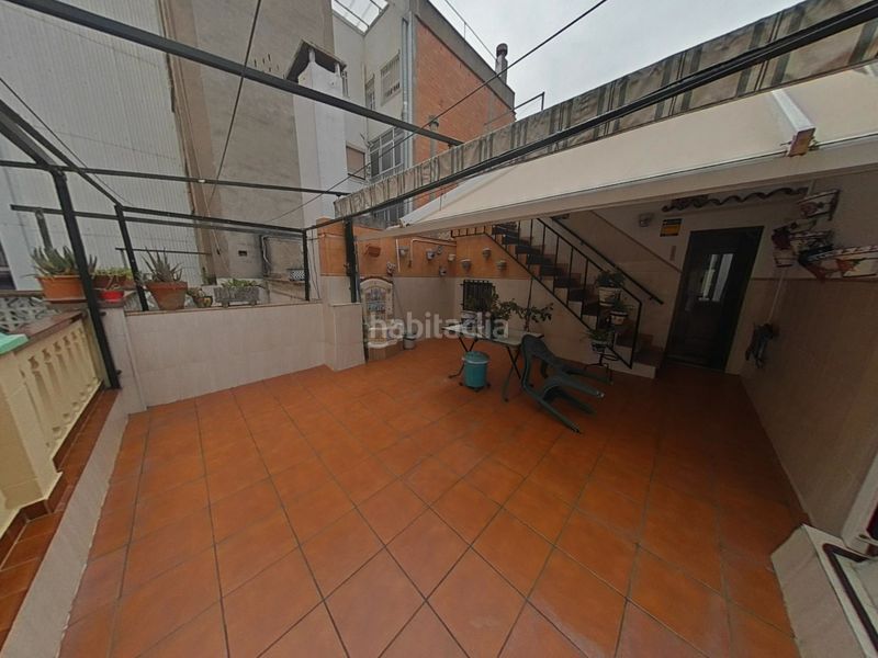 Foto d1758d26-61bf-430a-8276-5b4f96fe1832. Casa amb xemeneia calefacció a Casc Antic Ripollet
