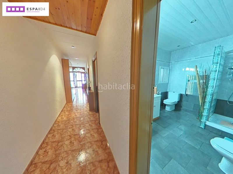 Foto dde85f52-0e80-48e8-8d29-e4f218bfe6d1. Casa amb xemeneia calefacció a Casc Antic Ripollet