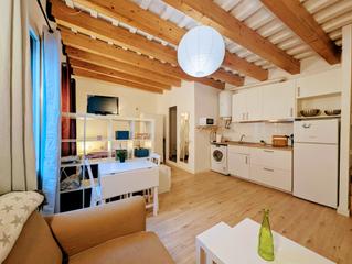 Location Studio  Plaça de sant agustí vell