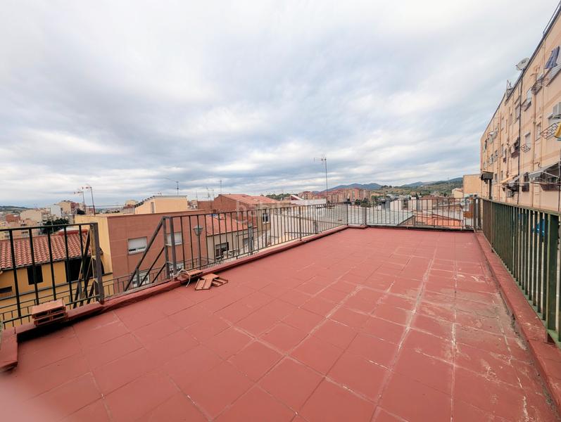 Foto ab102938-bf1f-45bc-9325-d38b76f2acd9. Àtic a Can Boada Terrassa