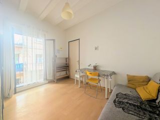 Rent Flat  Carrer de felícia fuster i viladecans. Disponible!
