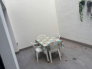 Lloguer Planta baixa  Carreró de la plaça. Disponible!