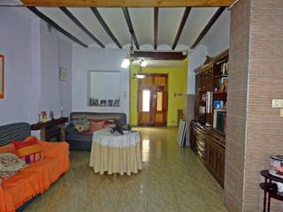 Masia a Orba. Casa de pueblo en orba
