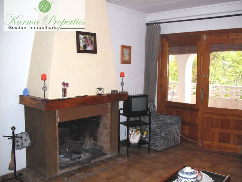Foto c11ce347-0380-45fe-8b0c-f118ff6505a1. Local comercial a Castell de Castells