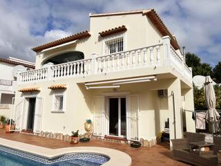 Xalet a Parcent. Encantadora villa en parcent