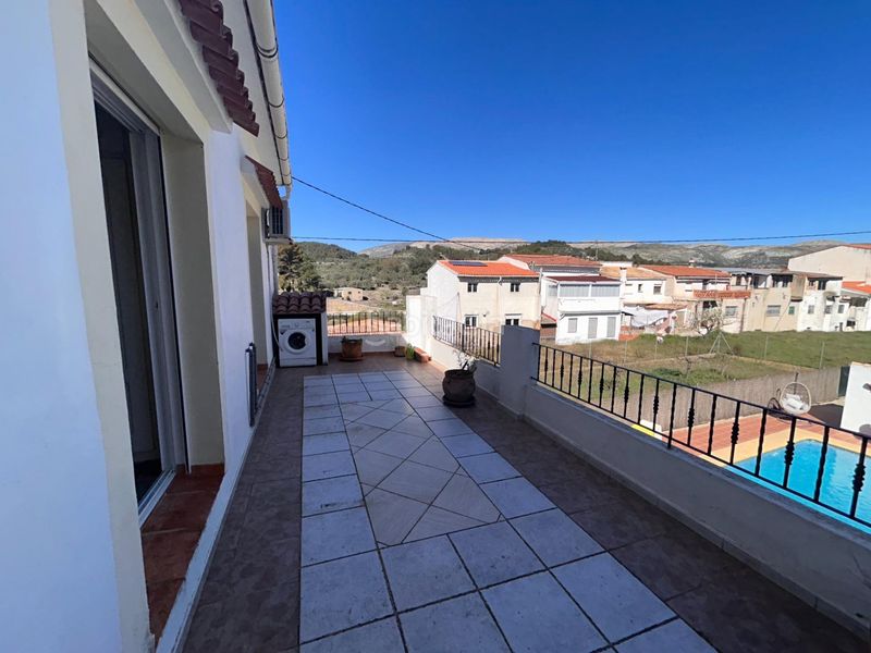 Foto 7a30eea7-a177-4931-be0b-be8063a04eff. Casa amb aparcament piscina a Castell de Castells