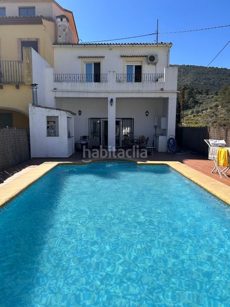 Foto 7bc762f4-d4ed-471a-8637-2d12b06da5c5. Casa amb aparcament piscina a Castell de Castells