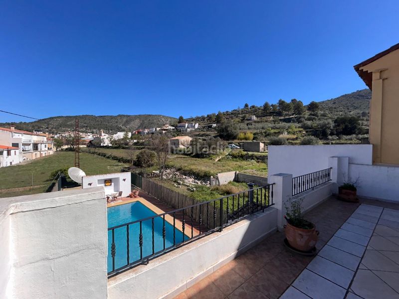 Foto a40c5a04-687e-4240-9b81-800c877e344a. Casa amb aparcament piscina a Castell de Castells