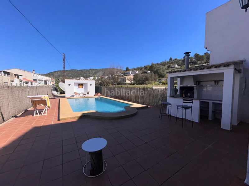 Foto c4436fb0-927c-4d58-ab8e-519a8888a360. Casa amb aparcament piscina a Castell de Castells