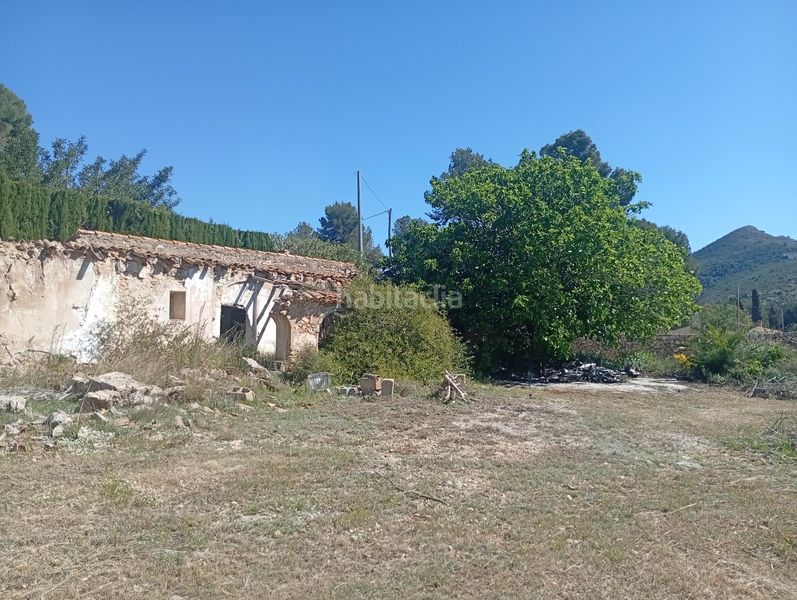 Foto e92ef773-0741-4e5a-917b-a18357224068. Terreny residencial a Alcalalí
