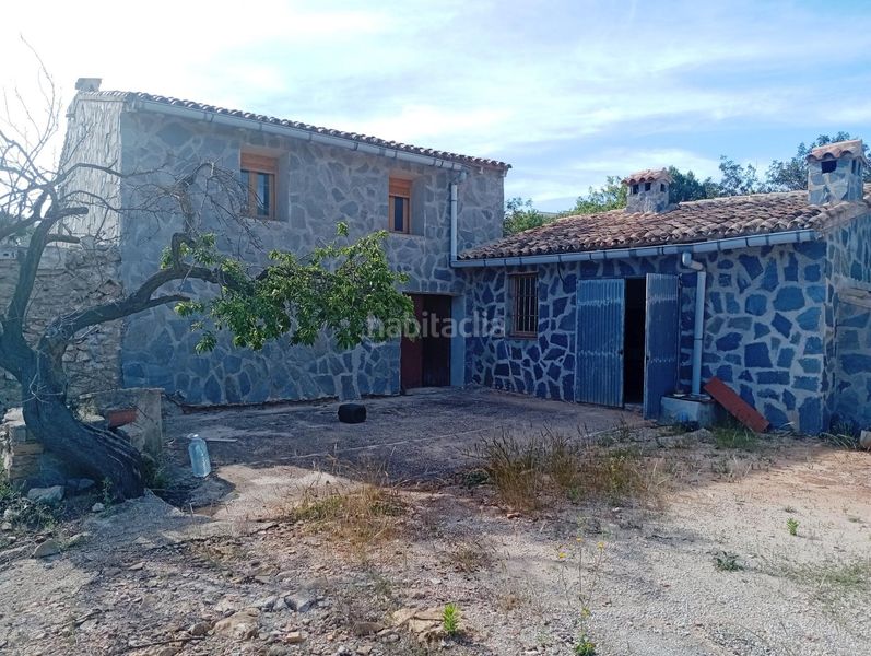 Foto deda5586-a4e5-41b9-a482-092628433598. Casa amb aparcament a Llíber