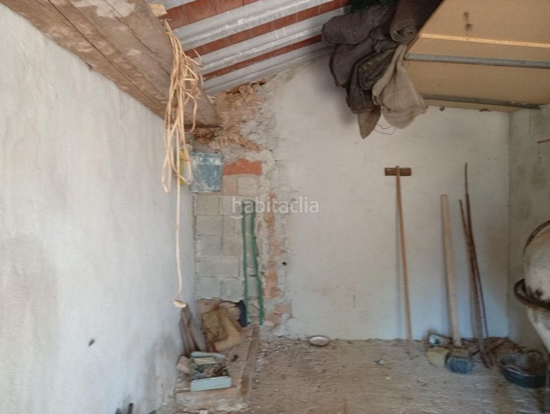 Foto e4c01196-bcff-4d42-8da9-a55ea2e963f9. Casa amb aparcament a Llíber